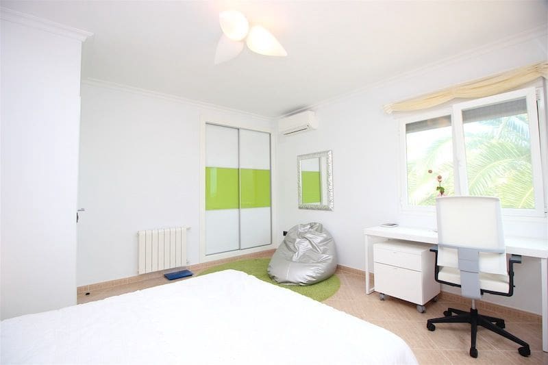 5 sypialnia Willa na sprzedaż w Benissa z basenem garażem - 1 650 000 € (Ref: 9537238)