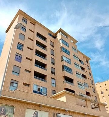 2 soveværelse Lejlighed til salg i Alicante by med swimmingpool garage - € 372.000 (Ref: 9537239)