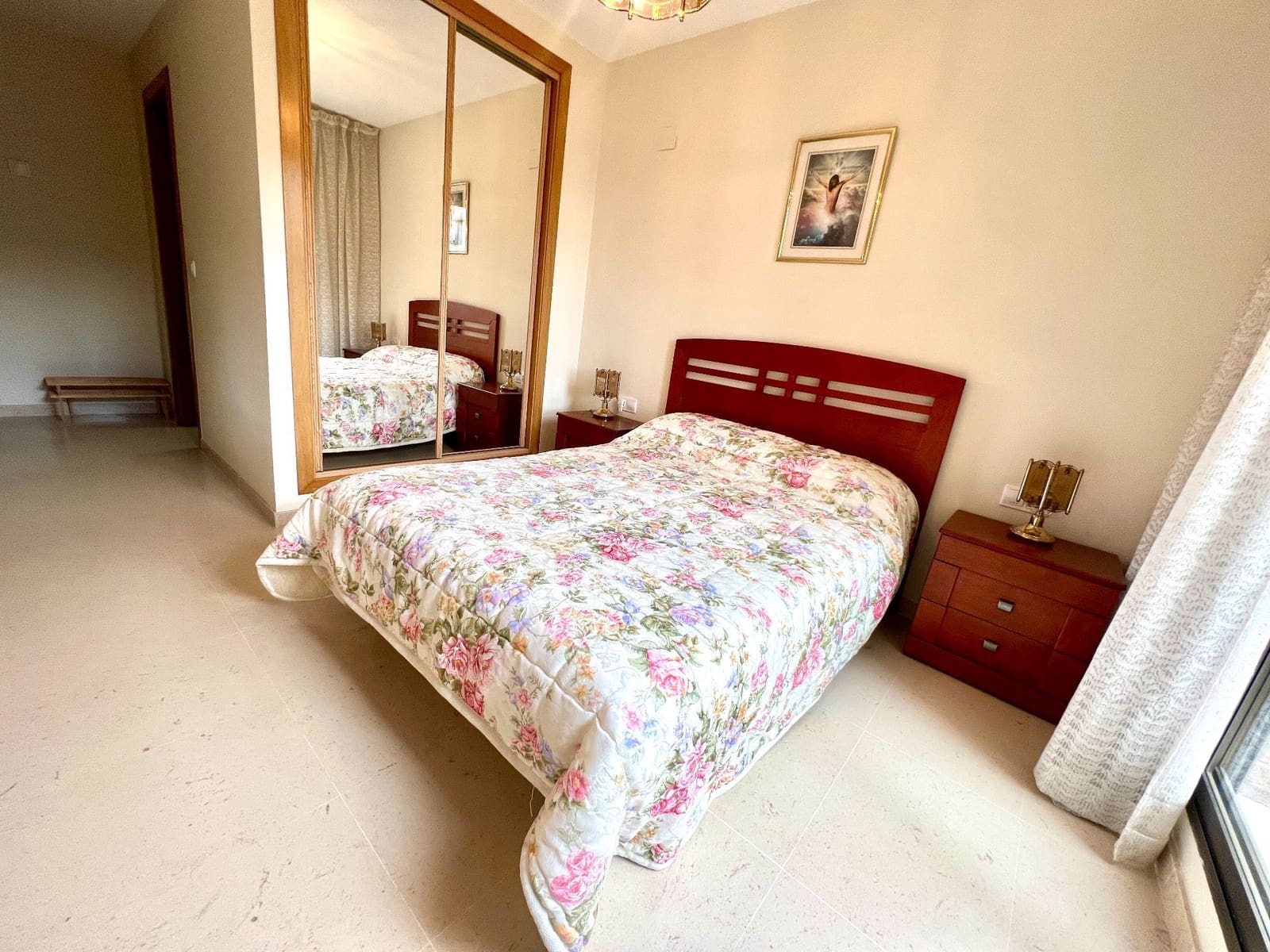 2 bedroom Flat for sale in Alicante / Alacant city with pool garage - € 372,000 (Ref: 9537239)