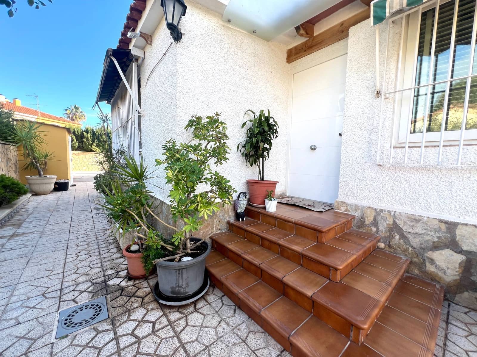 6 makuuhuone Paritalo myytävänä paikassa San Vicente / Sant Vicent del Raspeig mukana uima-altaan 
autotalli - 565 000 € (Ref: 9557753)