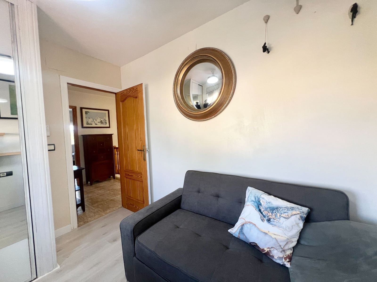 6 makuuhuone Paritalo myytävänä paikassa San Vicente / Sant Vicent del Raspeig mukana uima-altaan 
autotalli - 565 000 € (Ref: 9557753)