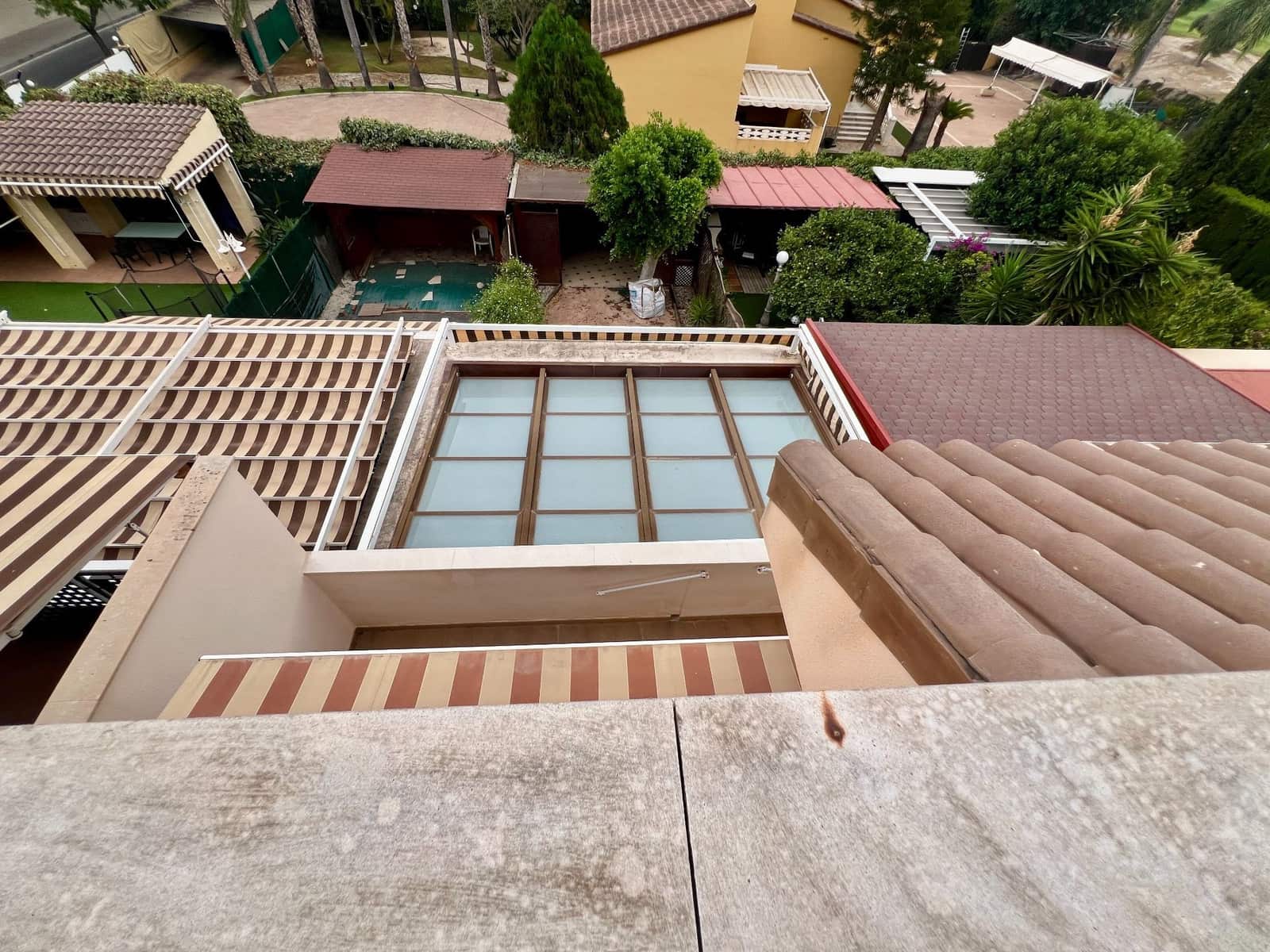 4 bedroom Villa for rent in Alicante / Alacant city with pool garage - € 2,375 (Ref: 9599256)