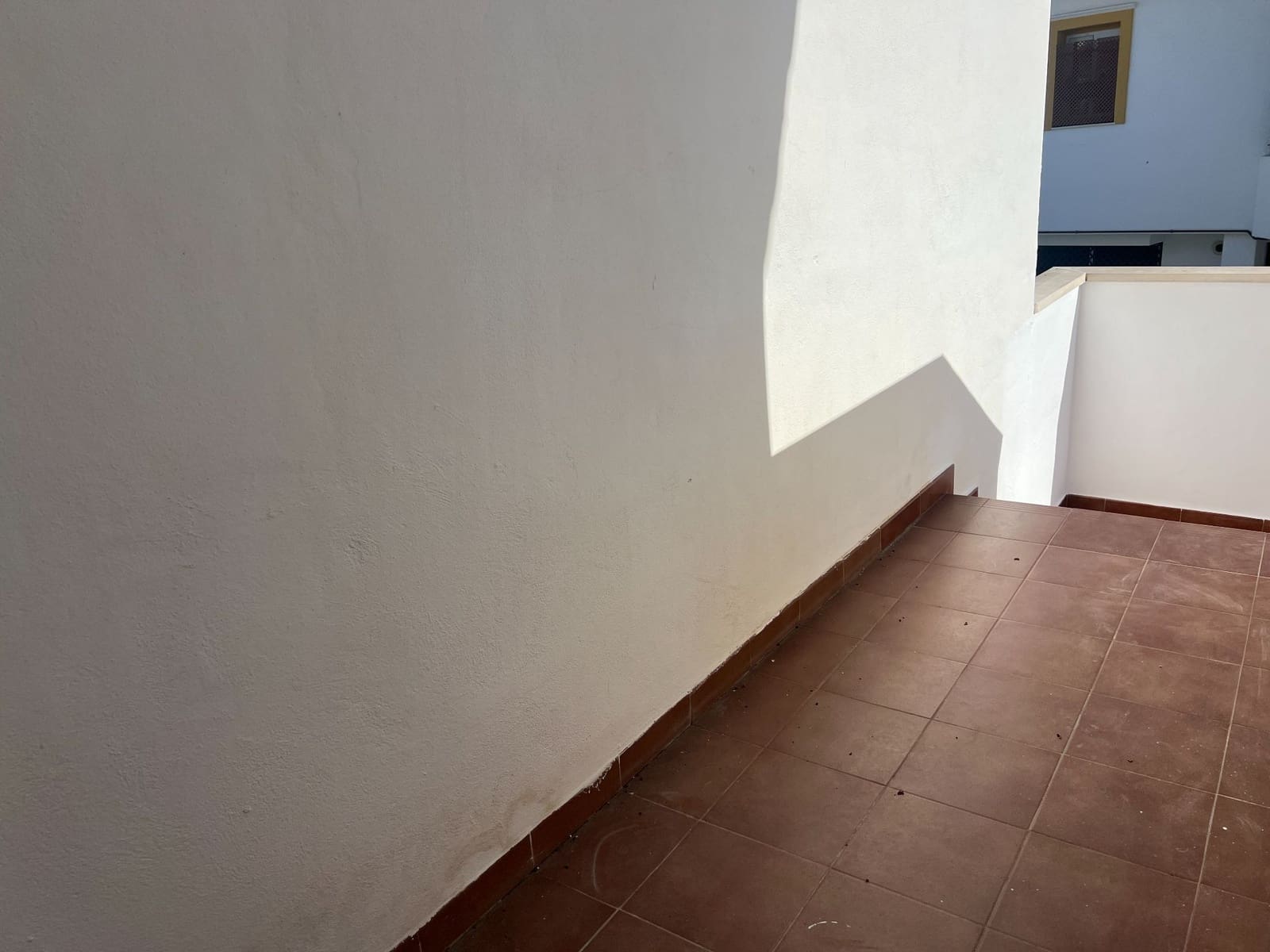 3 slaapkamer Huis te huur in Alicante stad met zwembad garage - € 1.450 (Ref: 9615146)