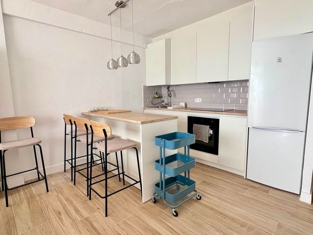 Appartement de 1 chambre à louer à Goteta, Alicante ville avec garage - 1 300 € (Ref: 9643805)