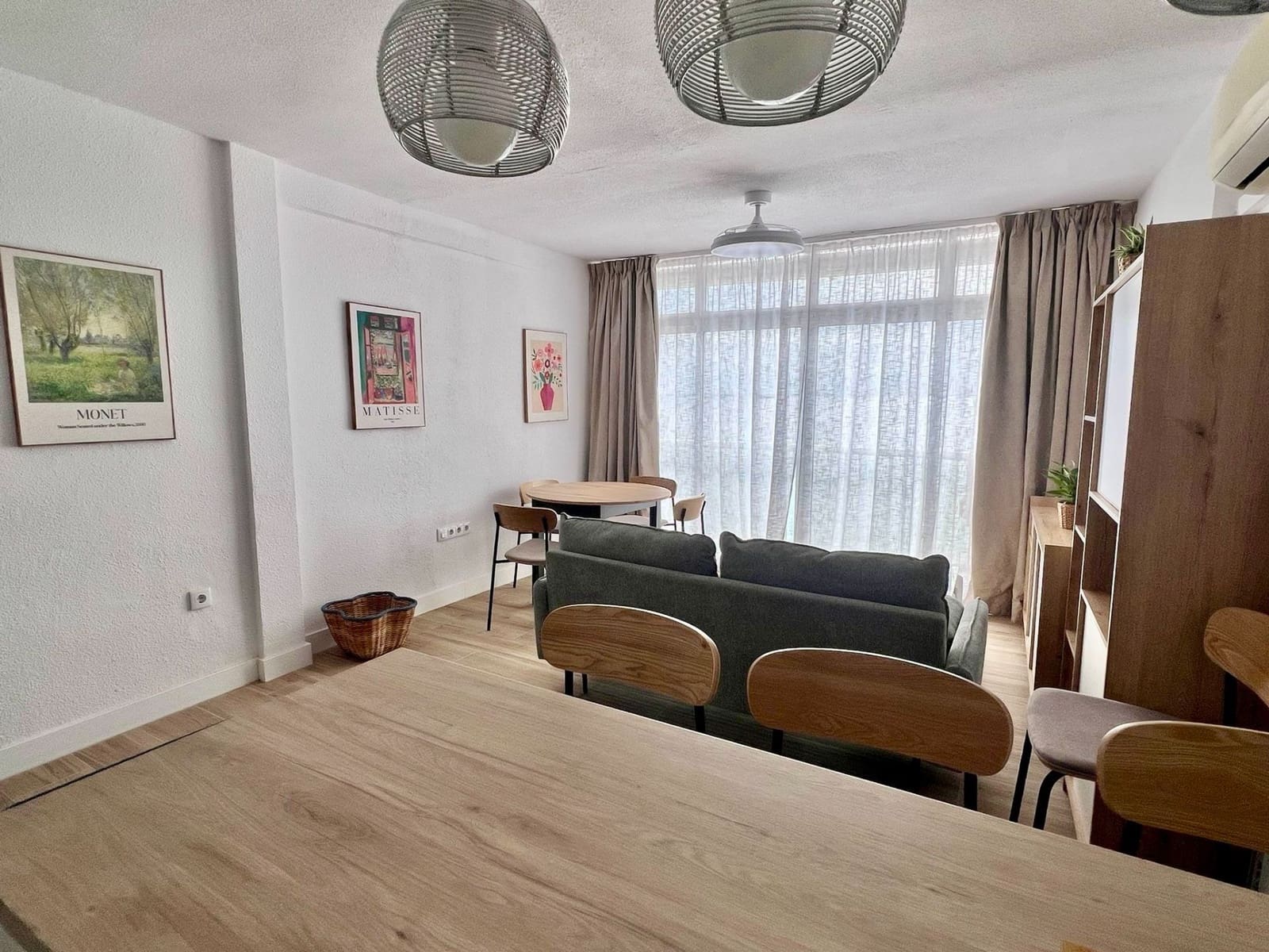 Appartement de 1 chambre à louer à Alicante ville avec garage - 1 300 € (Ref: 9643805)