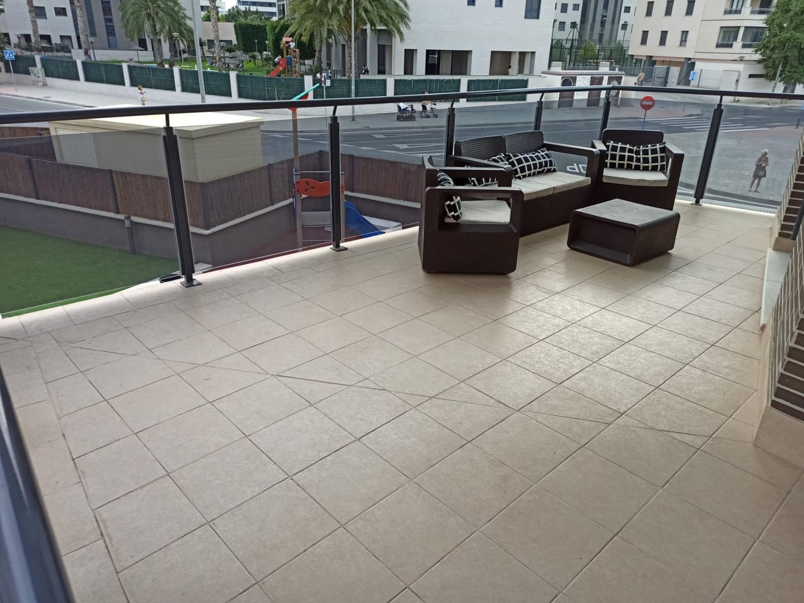 1 quarto Apartamento para arrendar em Alicante cidade com piscina garagem - 1 100 € (Ref: 9741530)