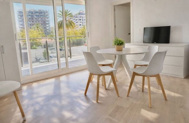 1 soveværelse Lejlighed til leje i PAU, Alicante by med swimmingpool garage - € 1.150 (Ref: 9741530)