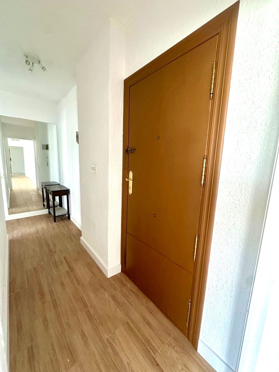 Appartement de 3 chambres à louer à Alicante ville avec piscine garage - 1 500 € (Ref: 9763518)