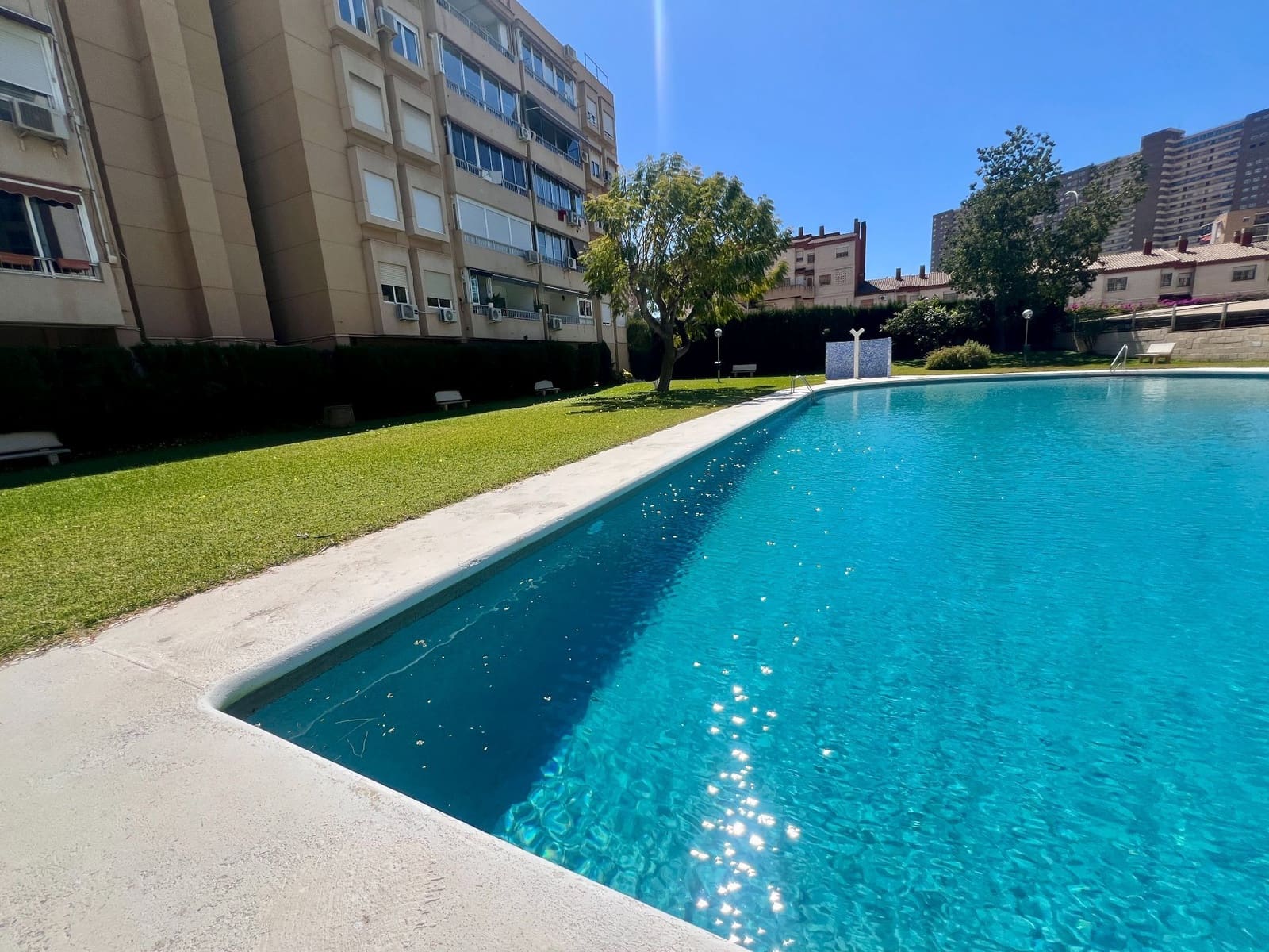 Appartement de 3 chambres à louer à Alicante ville avec piscine garage - 1 500 € (Ref: 9763518)