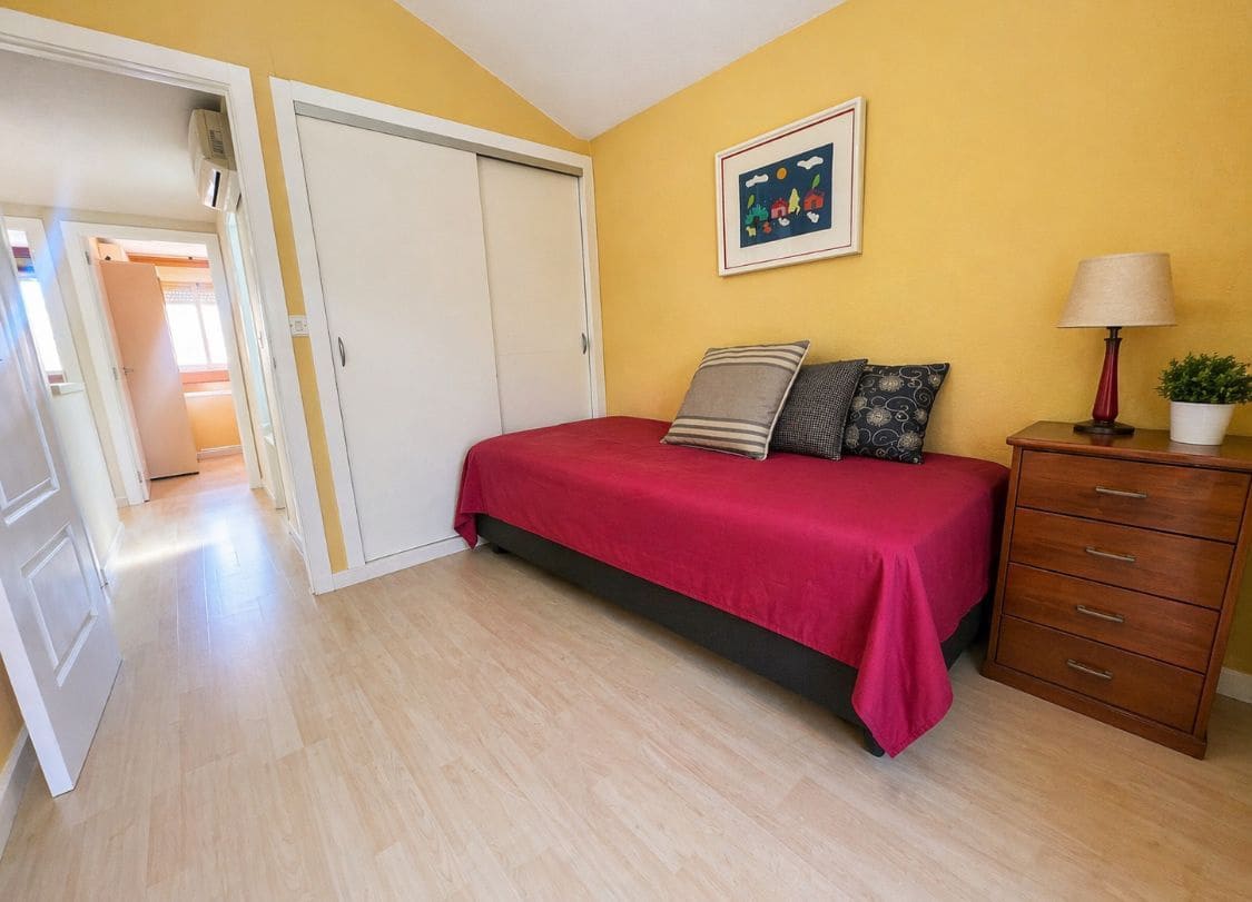 5 quarto Bungalow para venda em Alicante cidade com piscina garagem - 455 000 € (Ref: 9796838)