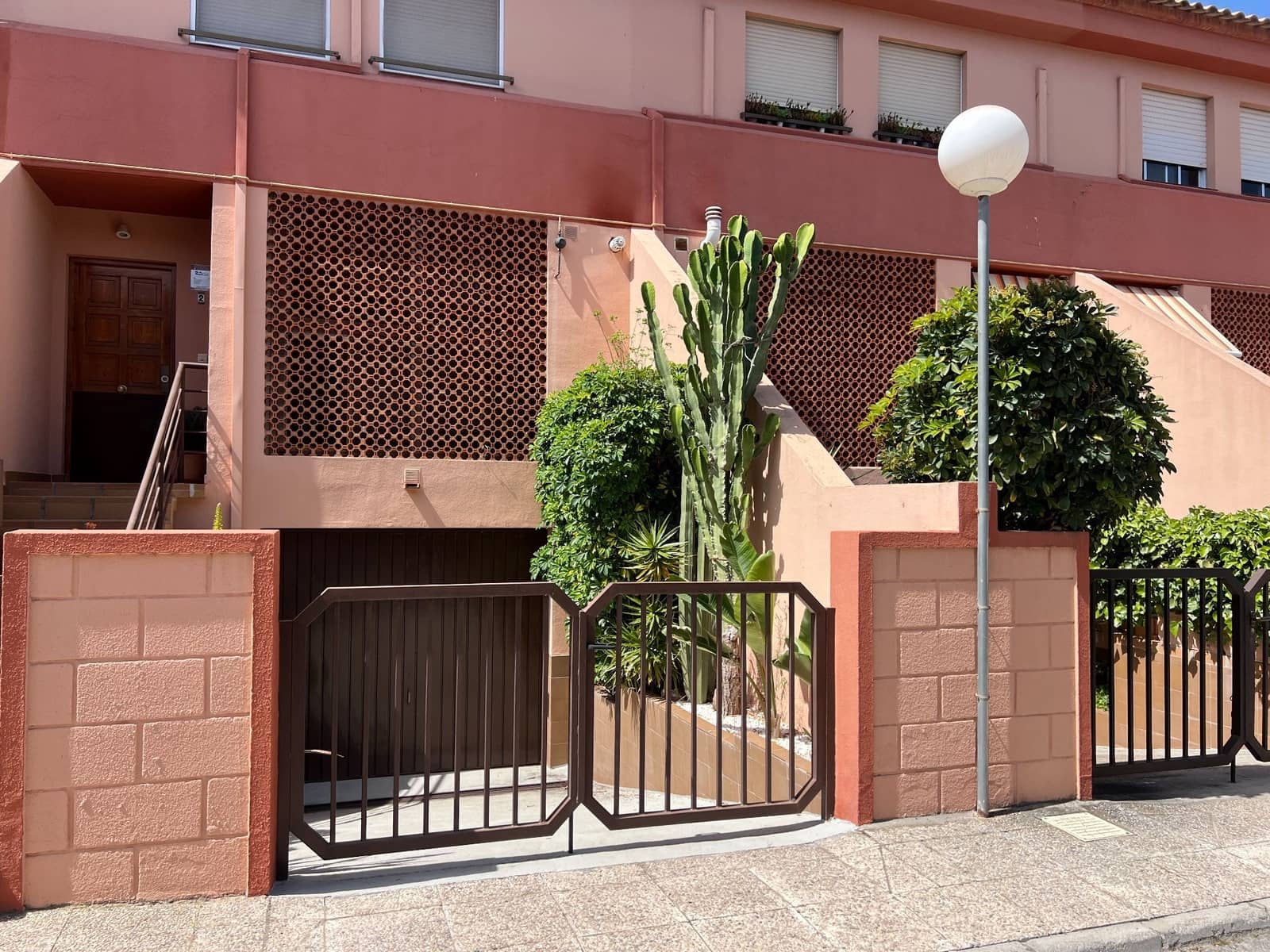5 quarto Bungalow para venda em Alicante cidade com piscina garagem - 455 000 € (Ref: 9796838)