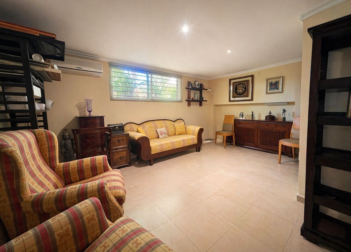 5 quarto Bungalow para venda em Alicante cidade com piscina garagem - 455 000 € (Ref: 9796838)