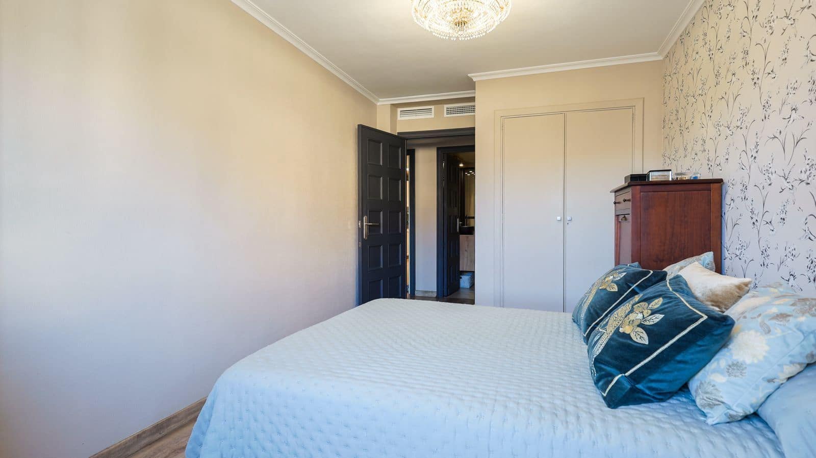 4 soveværelse Lejlighed til salg i Alicante by - € 649.000 (Ref: 9824755)