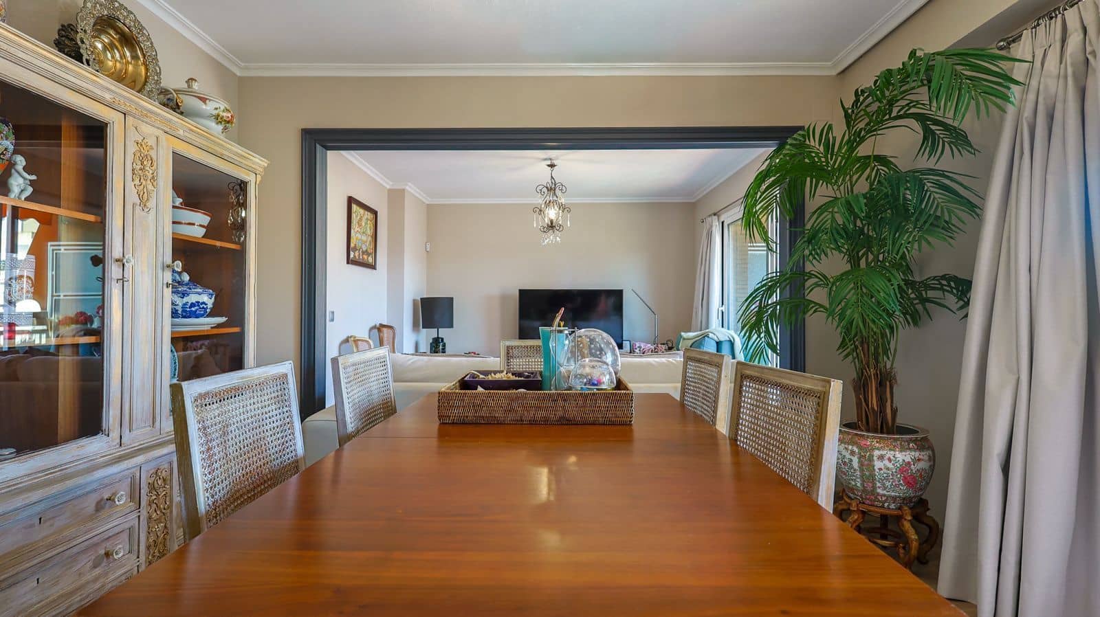 4 soveværelse Lejlighed til salg i Alicante by - € 649.000 (Ref: 9824755)