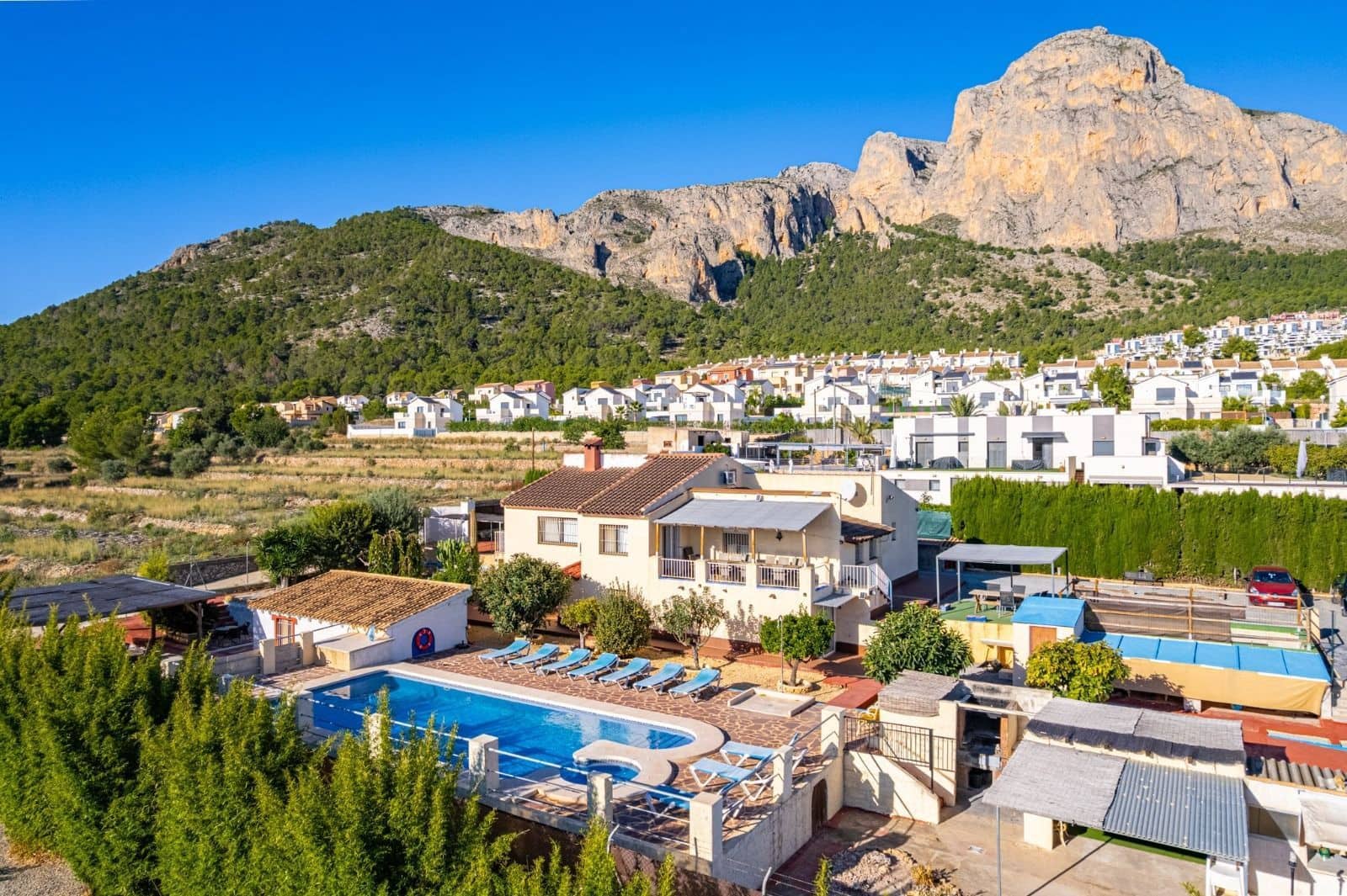 6 camera da letto Villa in vendita in La Nucia con piscina garage - 765.000 € (Rif: 9833336)