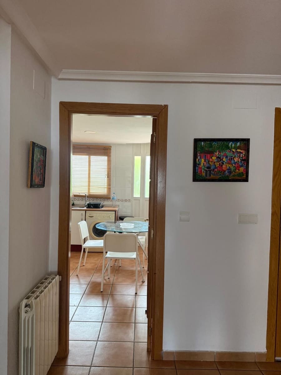 4 bedroom Semi-detached Villa for rent in Alicante / Alacant city with pool garage - € 2,300 (Ref: 9842629)