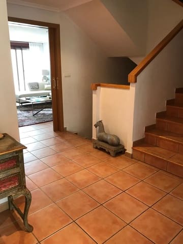 4 soveværelse Semi-Rækkehus til leje i Alicante Golf, Alicante by med swimmingpool garage - € 2.300 (Ref: 9842629)