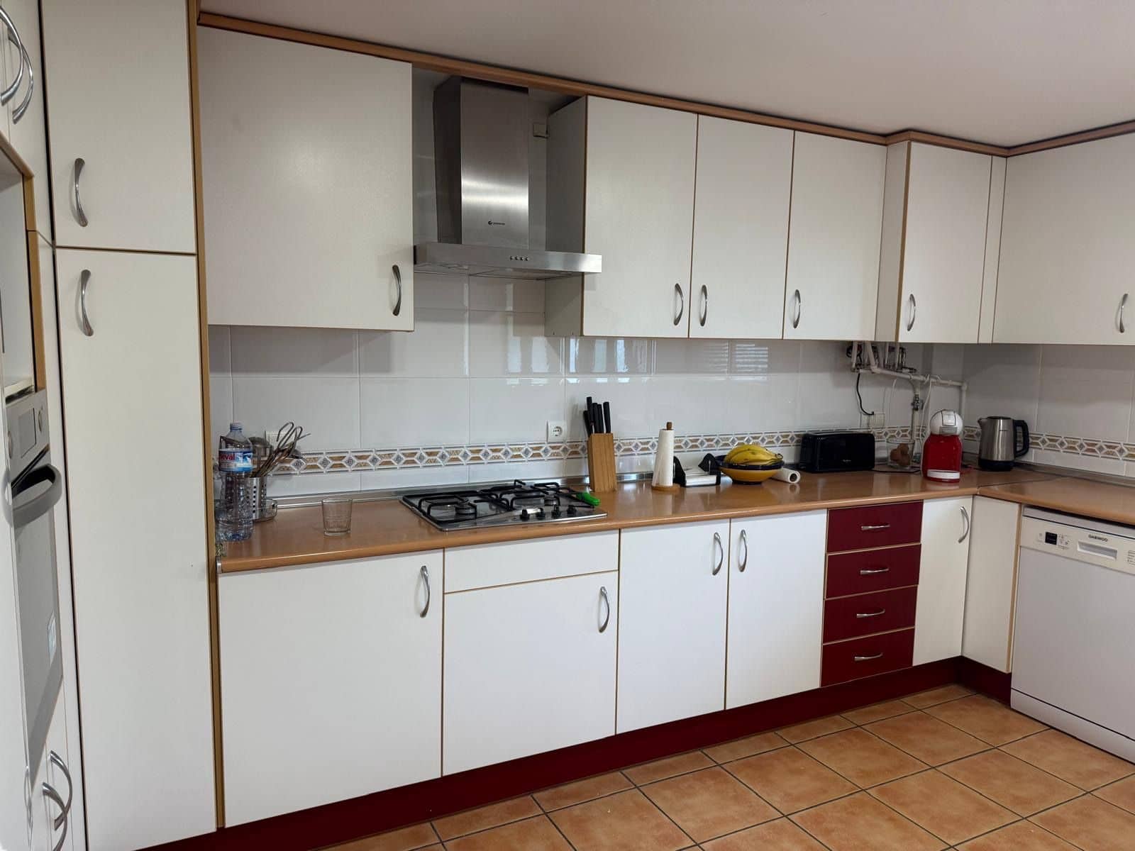 4 bedroom Semi-detached Villa for rent in Alicante / Alacant city with pool garage - € 2,300 (Ref: 9842629)