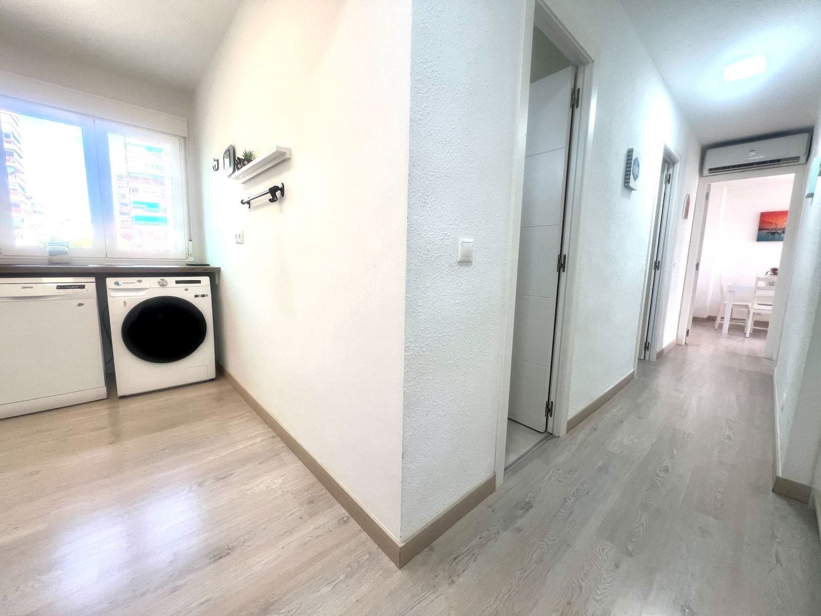 2 slaapkamer Flat te koop in Alicante stad met zwembad garage - € 275.000 (Ref: 9869897)