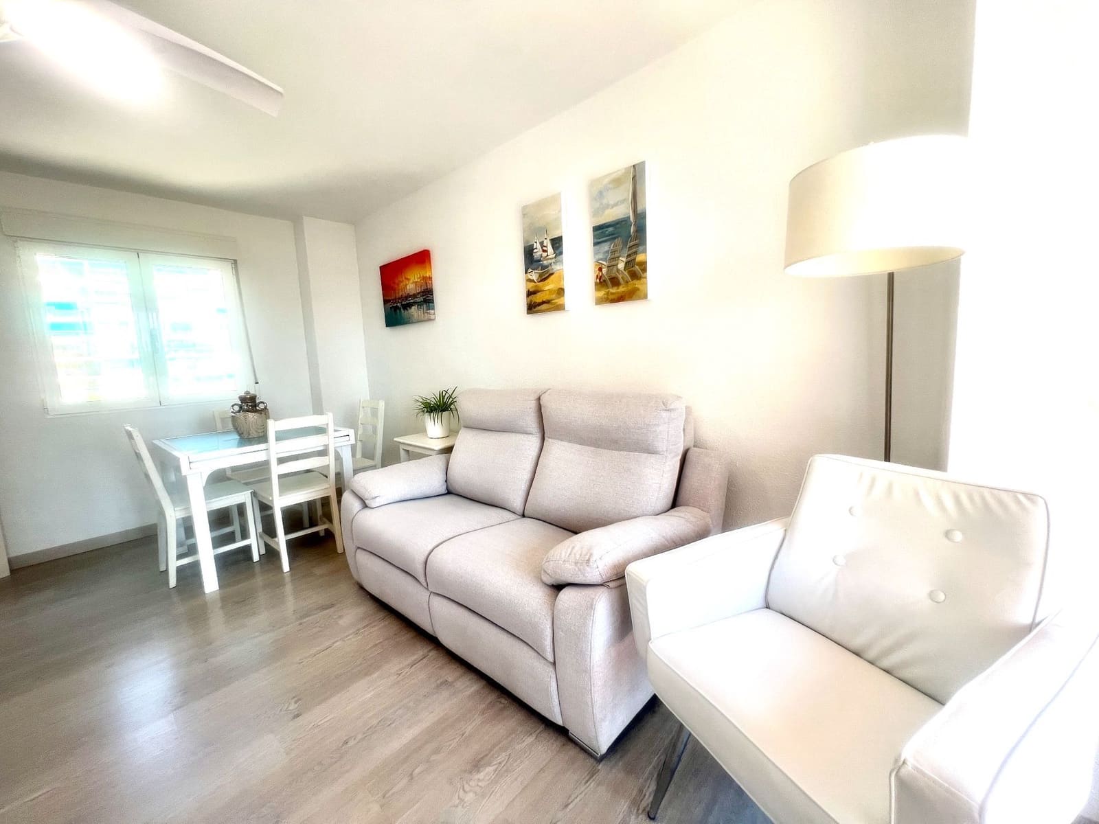2 slaapkamer Flat te koop in Alicante stad met zwembad garage - € 275.000 (Ref: 9869897)