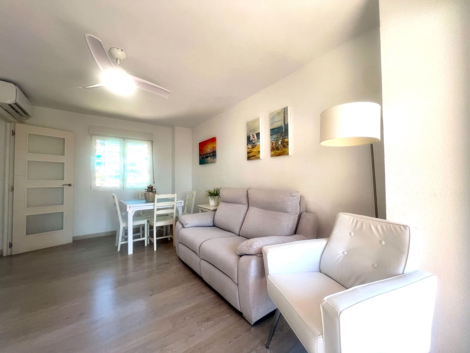 2 slaapkamer Flat te koop in Alicante stad met zwembad garage - € 275.000 (Ref: 9869897)