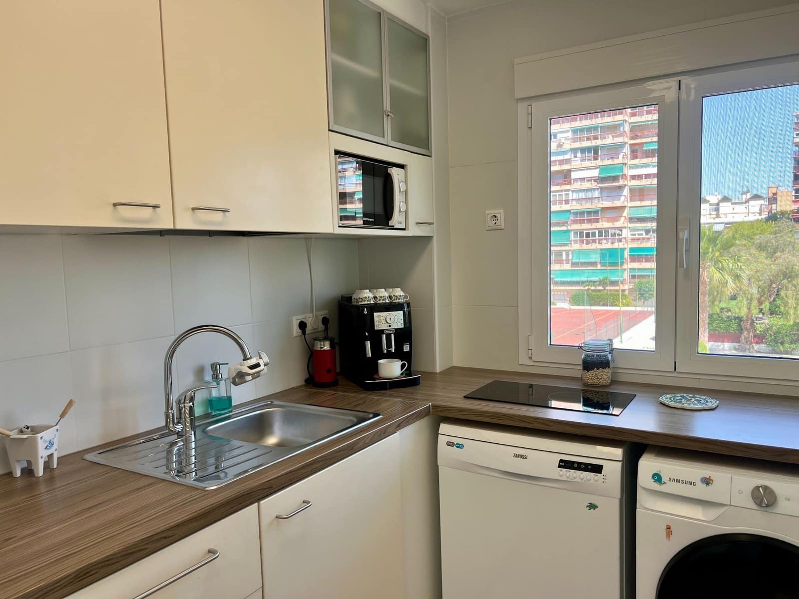 2 slaapkamer Flat te koop in Alicante stad met zwembad garage - € 275.000 (Ref: 9869897)