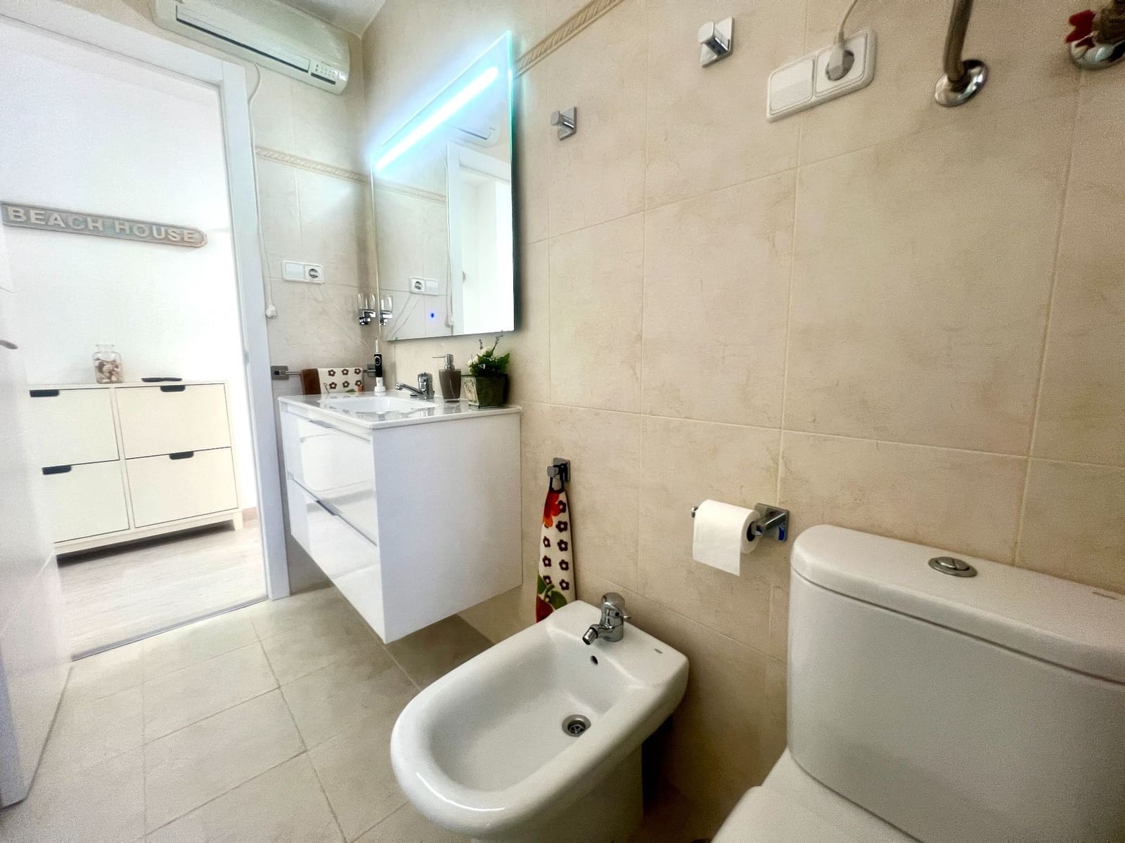 2 slaapkamer Flat te koop in Alicante stad met zwembad garage - € 275.000 (Ref: 9869897)