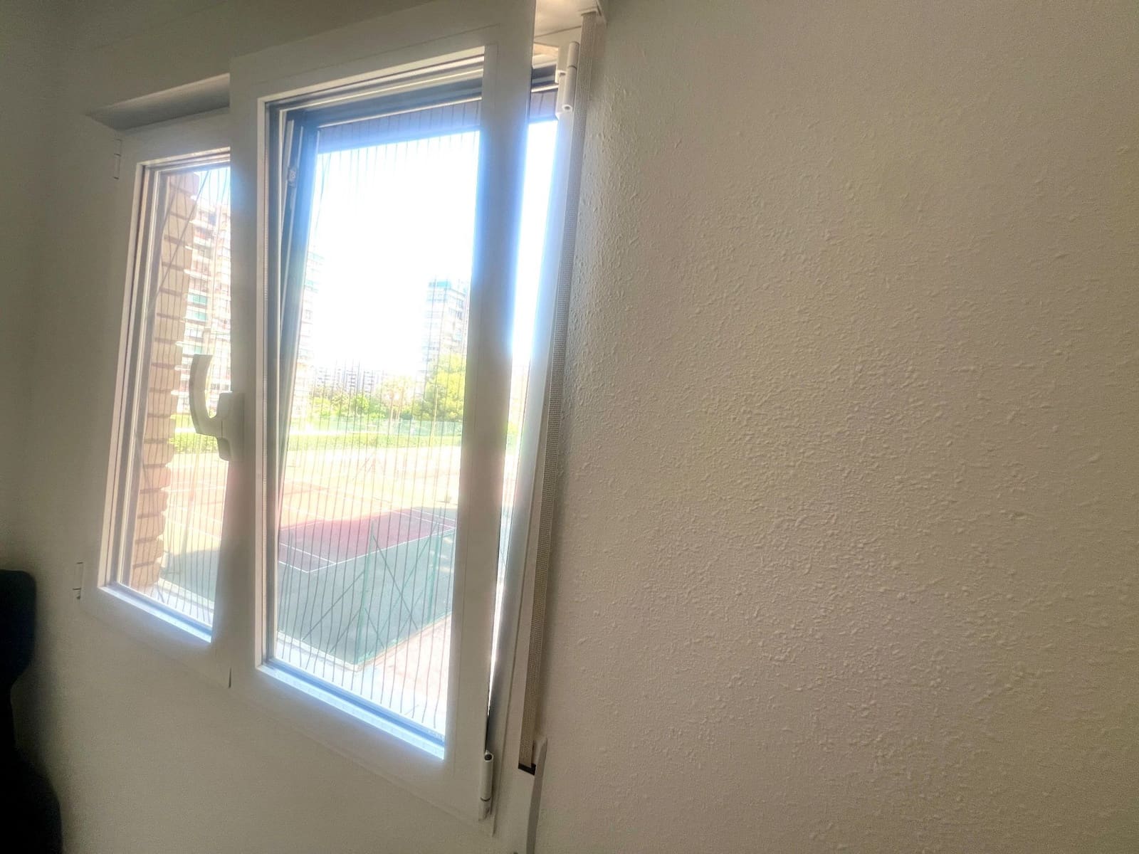 2 slaapkamer Flat te koop in Alicante stad met zwembad garage - € 275.000 (Ref: 9869897)