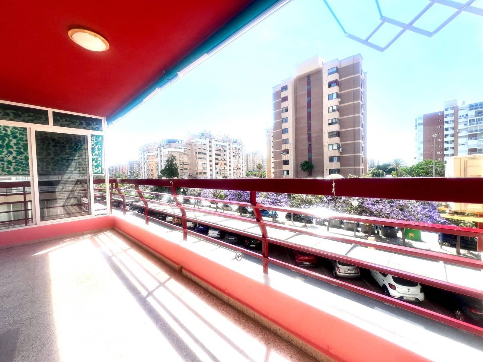 2 slaapkamer Flat te koop in Alicante stad met zwembad garage - € 275.000 (Ref: 9869897)