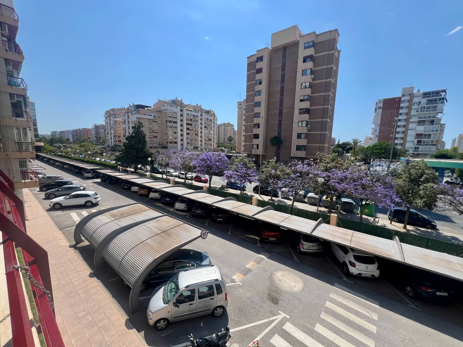 2 slaapkamer Flat te koop in Alicante stad met zwembad garage - € 275.000 (Ref: 9869897)