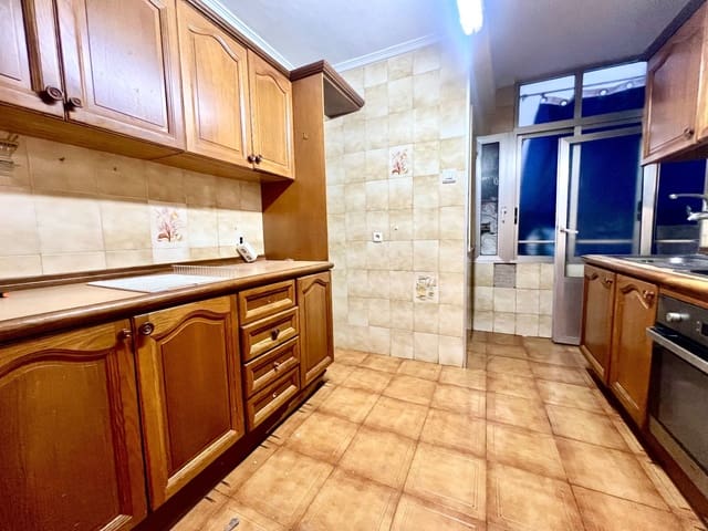 3 sovrum Lägenhet till salu i Santo Domingo, Alicante stad - 198 000 € (Ref: 9900185)