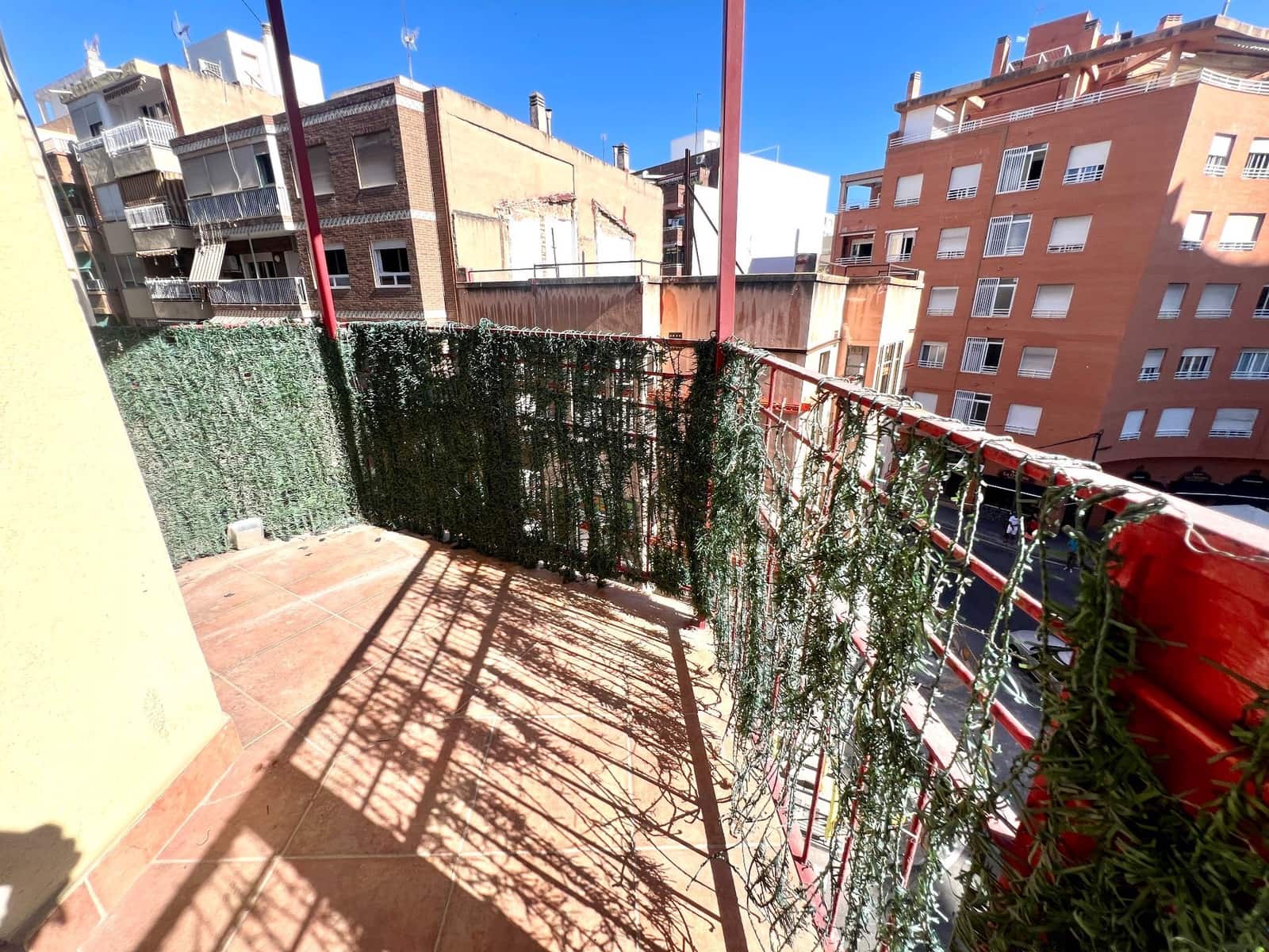 3 sovrum Lägenhet till salu i Alicante stad - 198 000 € (Ref: 9900185)