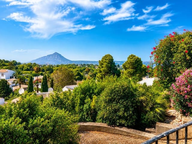 4 soverom Villa til salgs i Cap Martí - El Tossalet - Pinomar, Javea / Xàbia med svømmebasseng garasje - € 950 000 (Ref: 9967238)