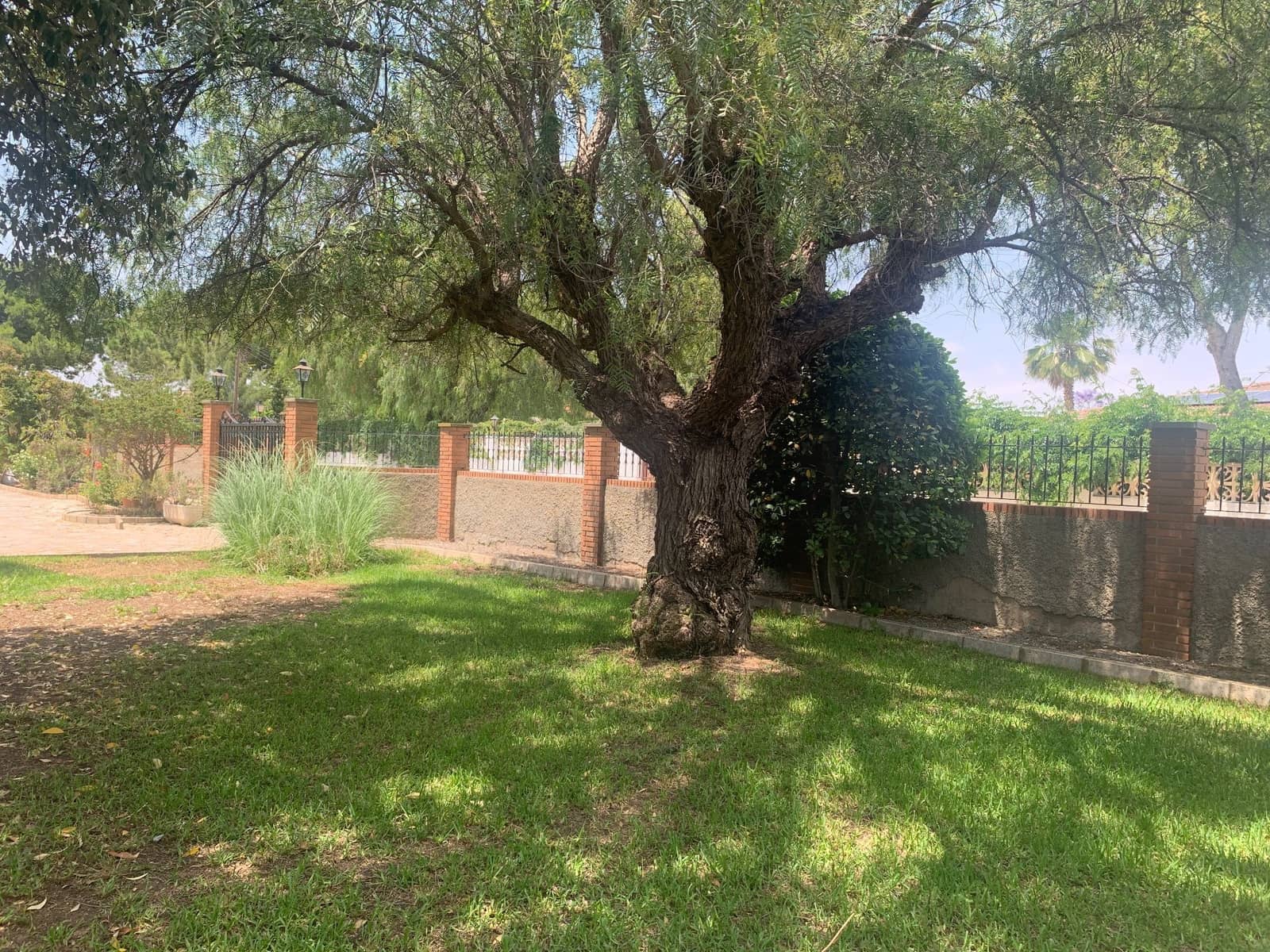 3 Zimmer Villa zu verkaufen in Muchamiel / Mutxamel mit Pool Garage - 592.000 € (Ref: 9998119)