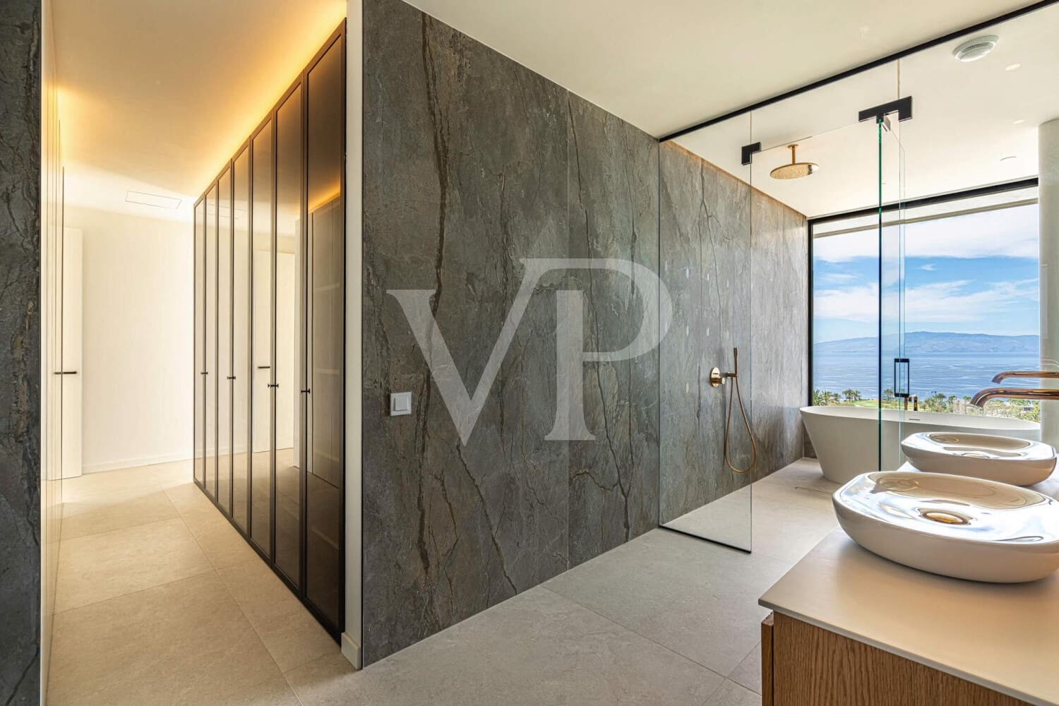 4 sypialnia Willa na sprzedaż w Guia de Isora z basenem - 6 500 000 € (Ref: 10010351)