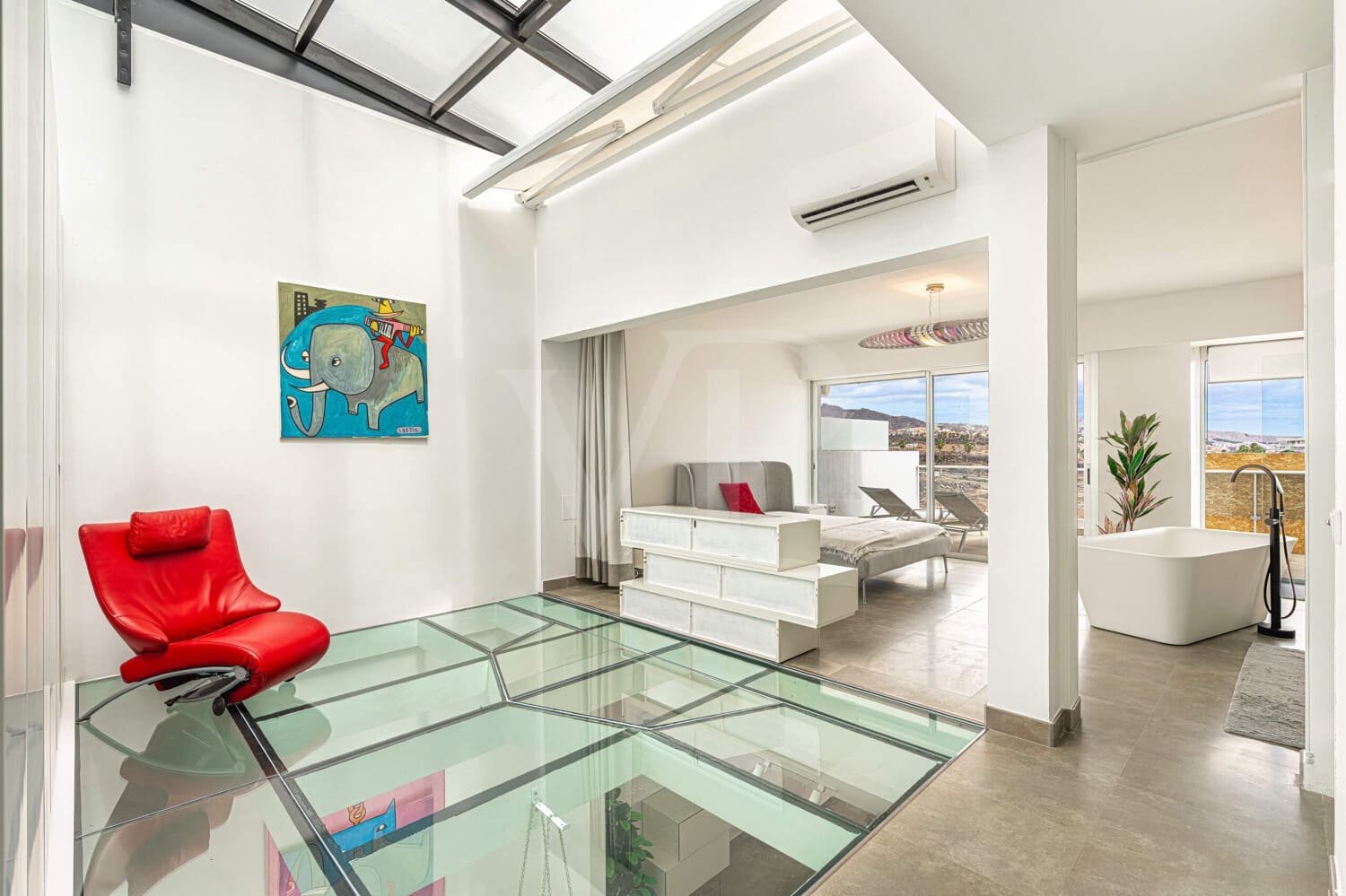 2 slaapkamer Penthouse te koop in La Caleta Adeje met zwembad - € 1.590.000 (Ref: 10048796)