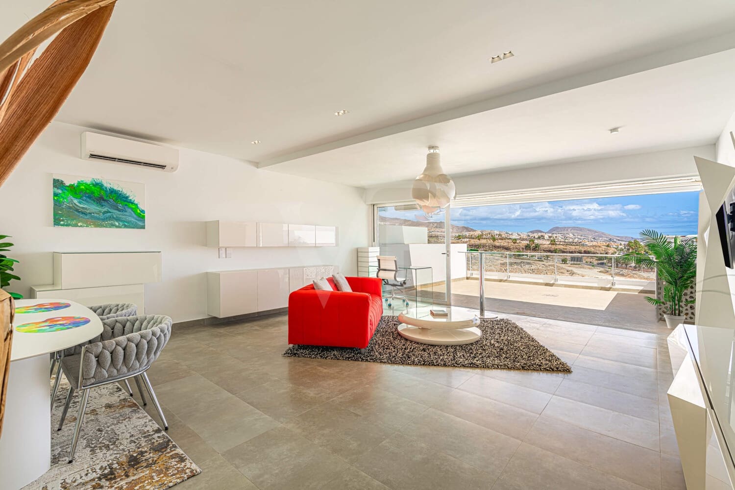 2 slaapkamer Penthouse te koop in La Caleta Adeje met zwembad - € 1.590.000 (Ref: 10048796)