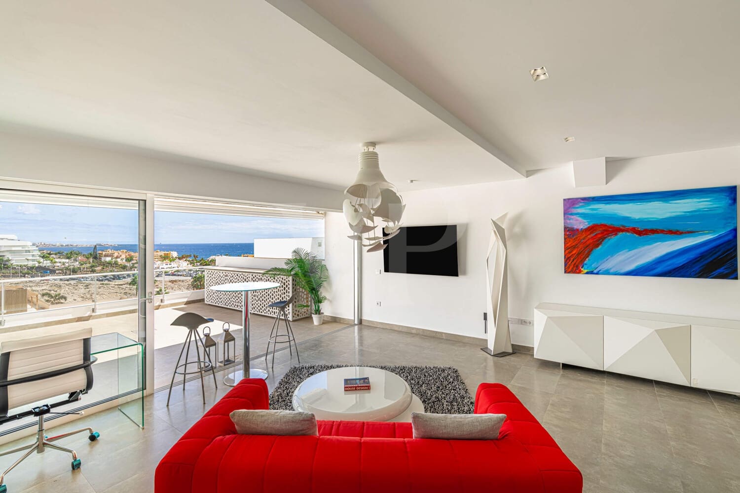 2 slaapkamer Penthouse te koop in La Caleta Adeje met zwembad - € 1.590.000 (Ref: 10048796)