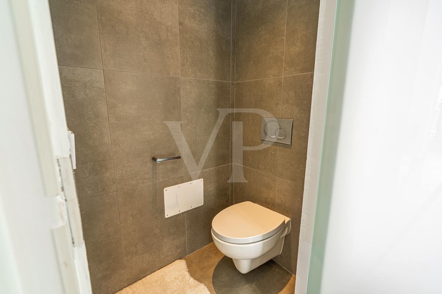 2 slaapkamer Penthouse te koop in La Caleta Adeje met zwembad - € 1.590.000 (Ref: 10048796)