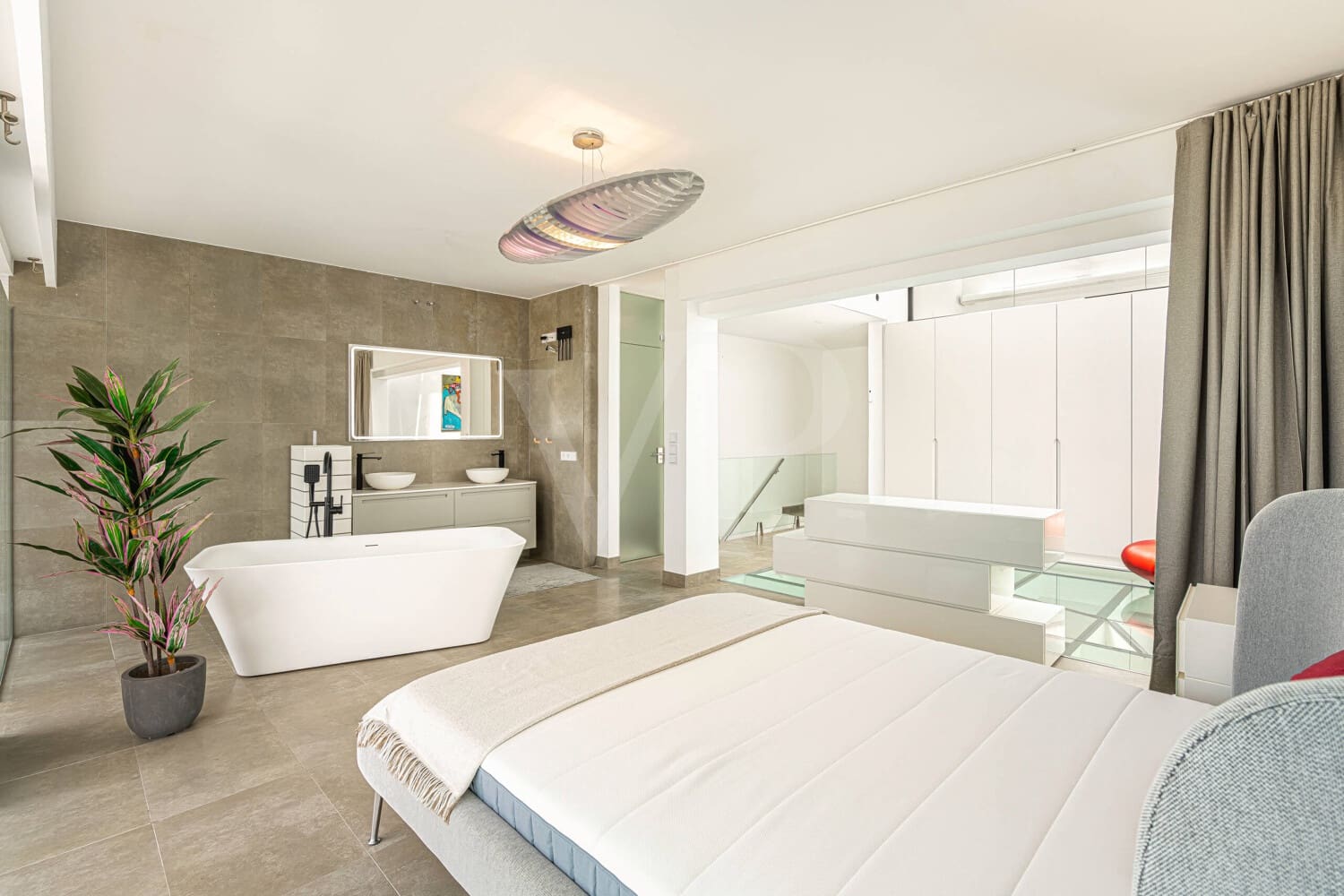 2 slaapkamer Penthouse te koop in La Caleta Adeje met zwembad - € 1.590.000 (Ref: 10048796)