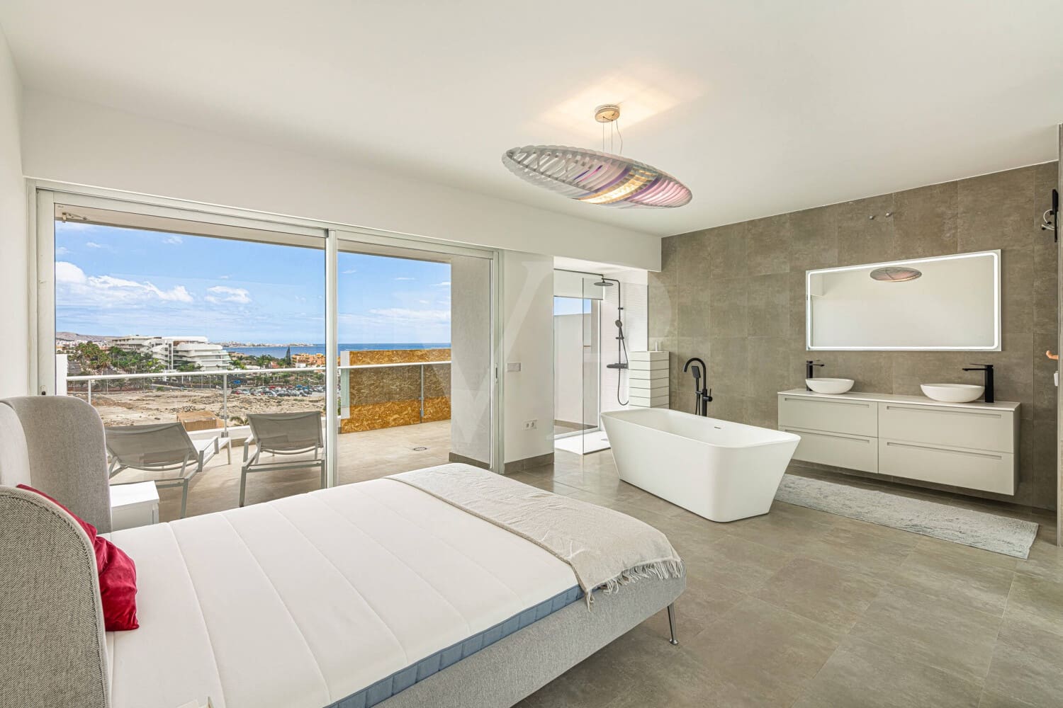 2 slaapkamer Penthouse te koop in La Caleta Adeje met zwembad - € 1.590.000 (Ref: 10048796)