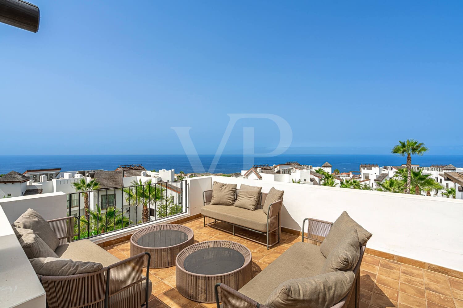 2 Zimmer Penthouse zu verkaufen in Guia de Isora mit Pool - 1.590.000 € (Ref: 10080492)