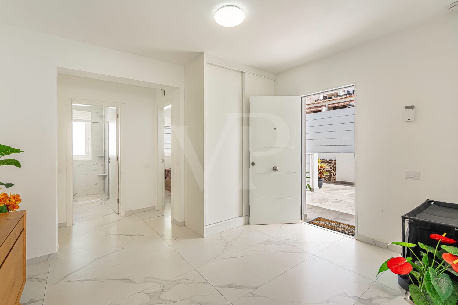 3 sovrum Hus till salu i Los Cristianos med pool - 1 295 000 € (Ref: 10088877)