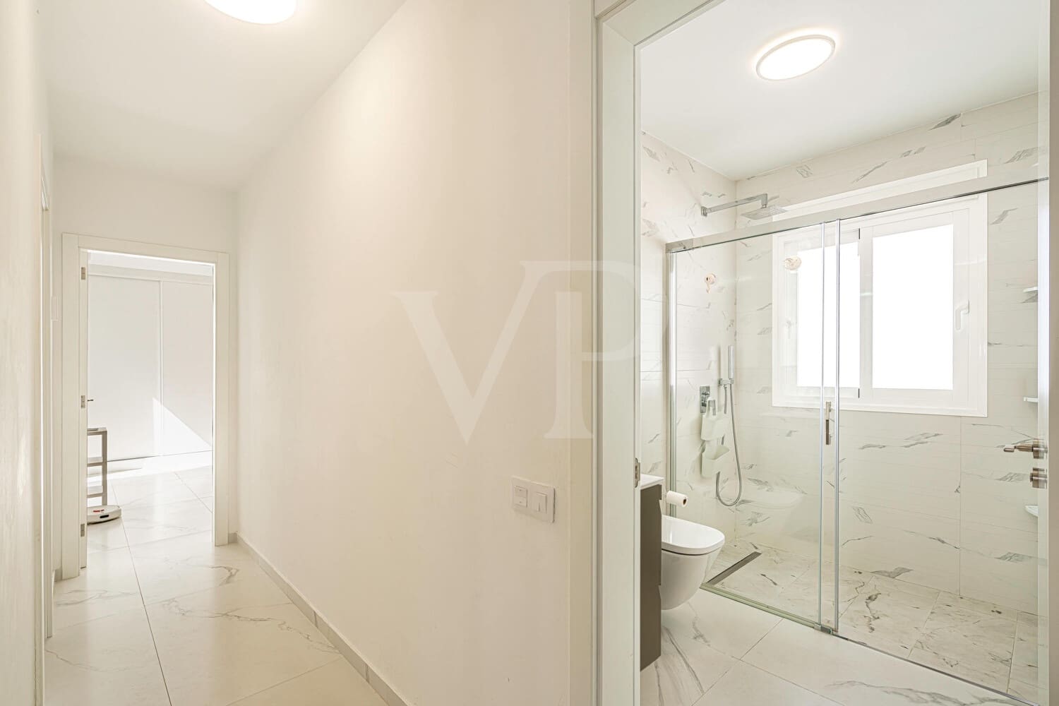 3 sovrum Hus till salu i Los Cristianos med pool - 1 295 000 € (Ref: 10088877)