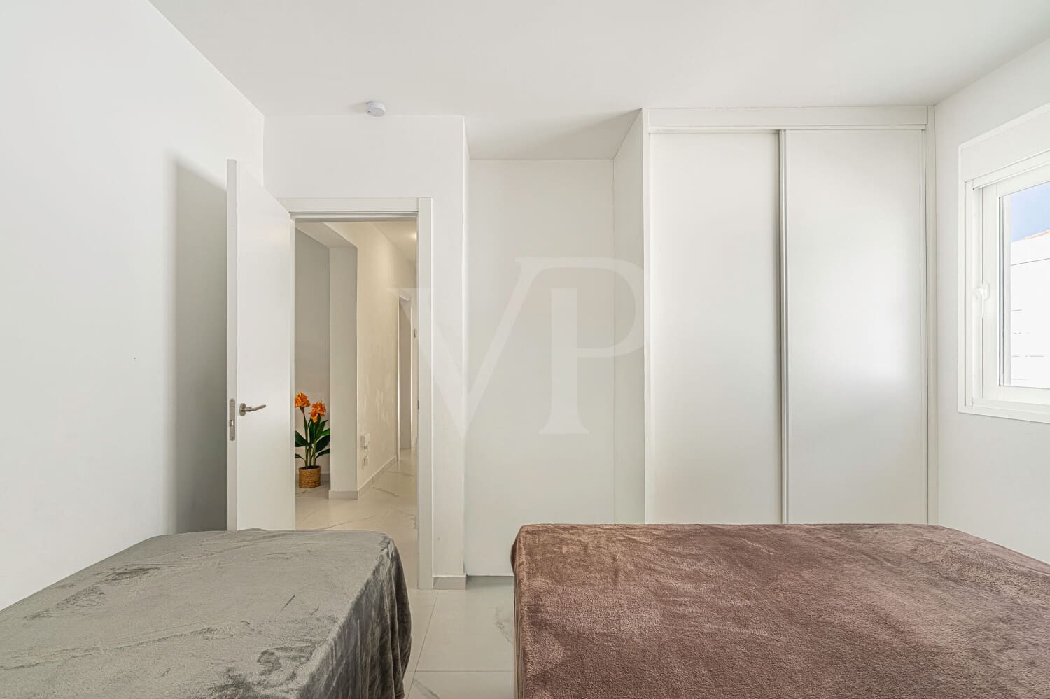 3 sovrum Hus till salu i Los Cristianos med pool - 1 295 000 € (Ref: 10088877)