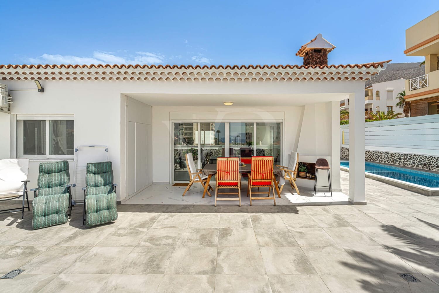 3 sovrum Hus till salu i Los Cristianos med pool - 1 295 000 € (Ref: 10088877)