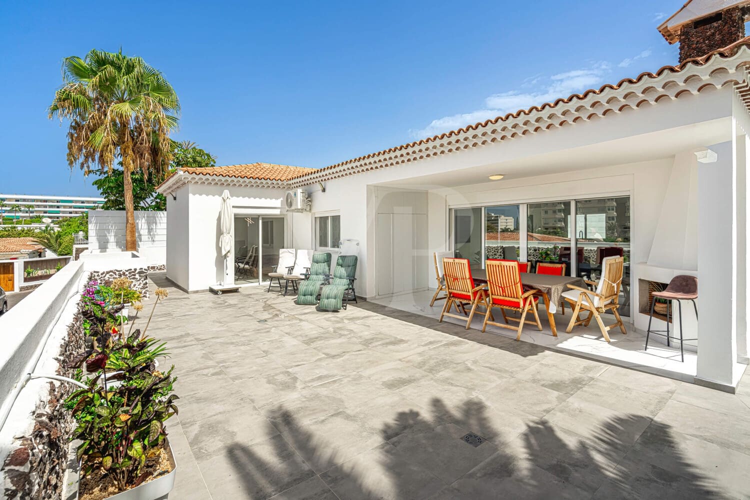 3 sovrum Hus till salu i Los Cristianos med pool - 1 295 000 € (Ref: 10088877)