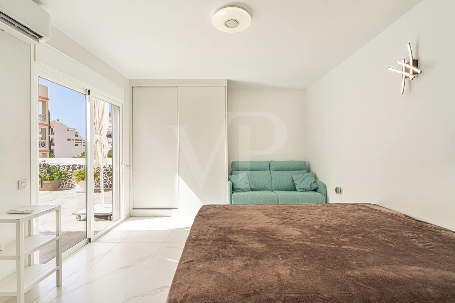 3 sovrum Hus till salu i Los Cristianos med pool - 1 295 000 € (Ref: 10088877)
