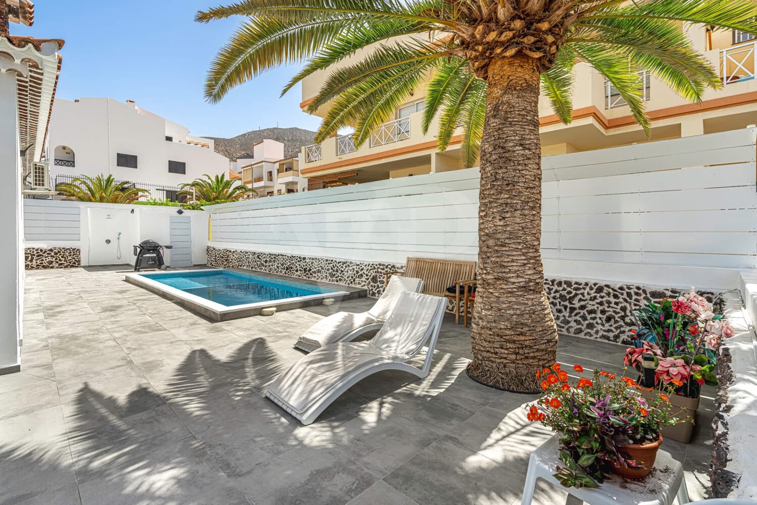3 sovrum Hus till salu i Los Cristianos med pool - 1 295 000 € (Ref: 10088877)