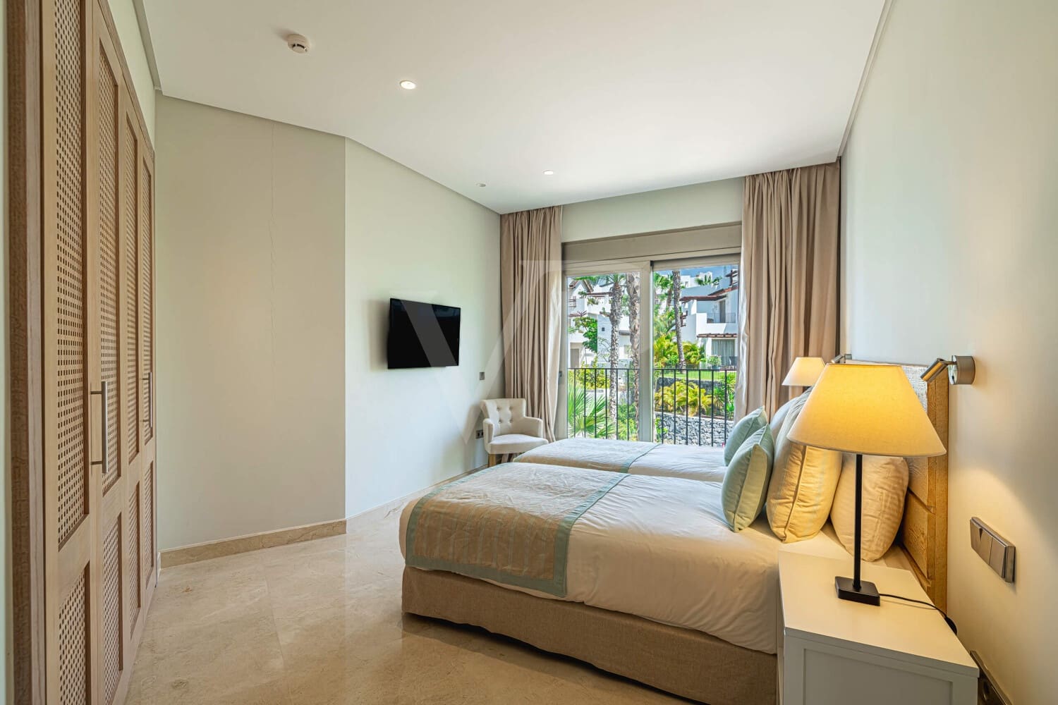 3 chambre Penthouse à vendre à Guia de Isora avec piscine - 1 599 000 € (Ref: 10099681)
